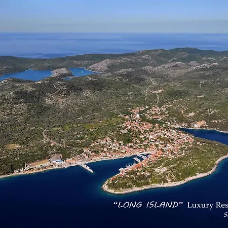 Luxury Long Island Sali, With Private Parking Next To Sea