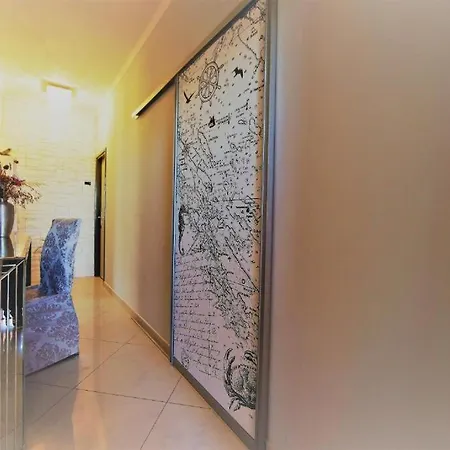Luxury Long Island Sali, With Private Parking Next To Sea Διαμέρισμα
