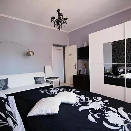 Luxury Long Island Sali, With Private Parking Next To Sea Διαμέρισμα