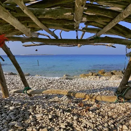 Luxury Long Island Sali, With Private Parking Next To Sea Sali