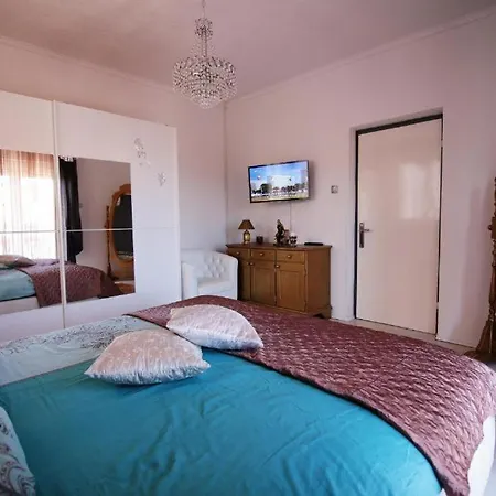Luxury Long Island Sali, With Private Parking Next To Sea Sali