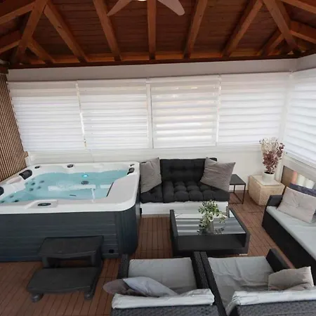 Διαμέρισμα Luxury Long Island Sali, With Private Parking Next To Sea Sali