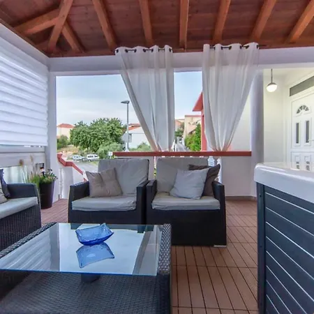 Διαμέρισμα Luxury Long Island Sali, With Private Parking Next To Sea