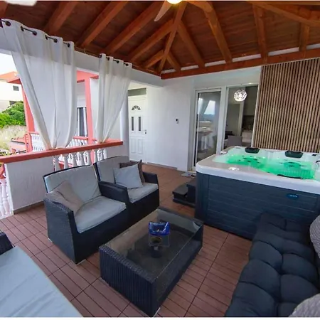 Luxury Long Island Sali, With Private Parking Next To Sea
